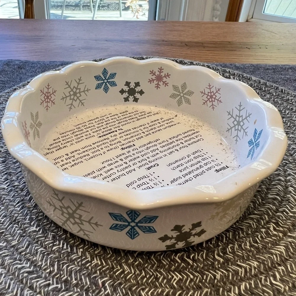NEW Temp-tations Seasonal One Mini Pie Plates with Recipes